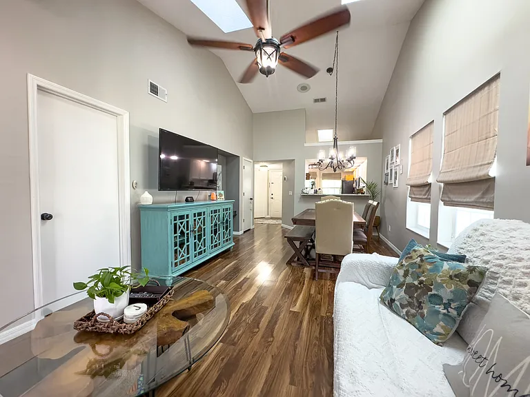 5521 Fairfax St — Photo 12
