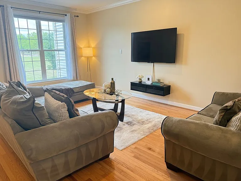 5407 Commerce Row — Photo 4