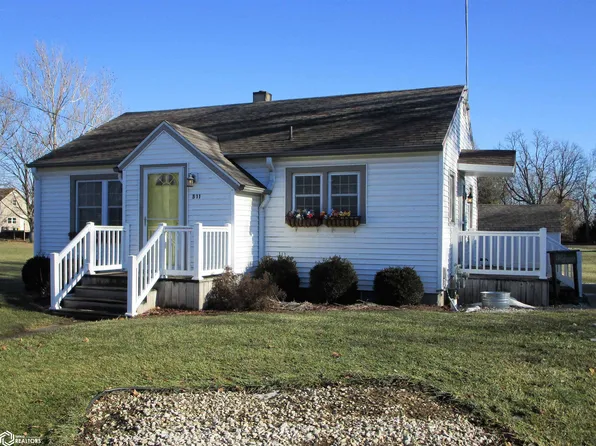 511 Center St, Alden, IA 50006