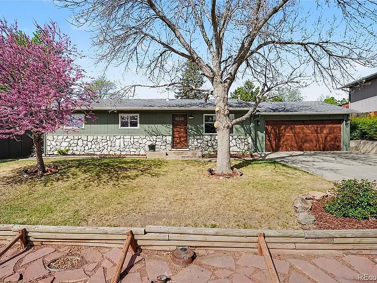 8207 High St — Photo 2