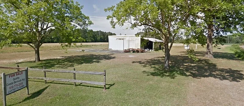Studio, 2000 sqft, $1,333 — Photo 2
