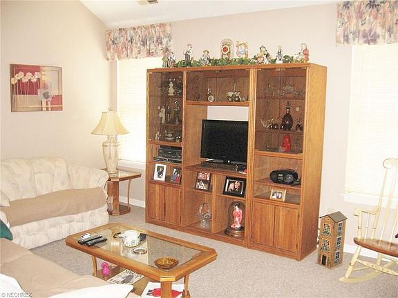 5th image of 52 Vista Cir #36A