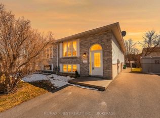 295 Owens Cres, Kingston, ON K7M 8G9