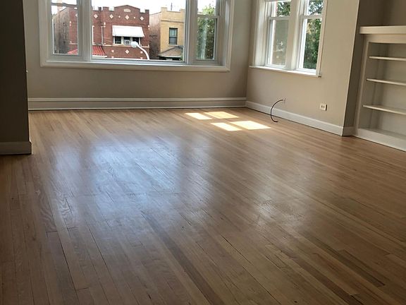 3rd image of 3748 N Sawyer Ave #2