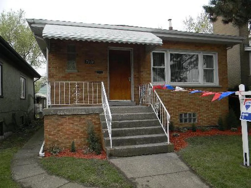 7131 40th Pl photo 1