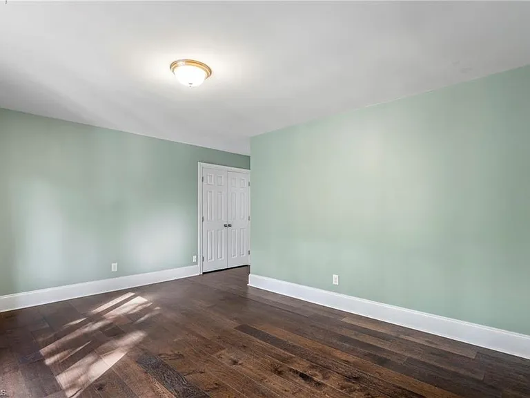 4103 Oak Hollow Dr — Photo 34