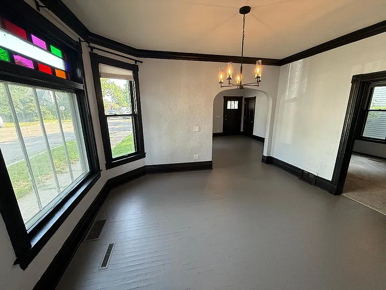 923 Sherburne Ave #1 — Photo 13