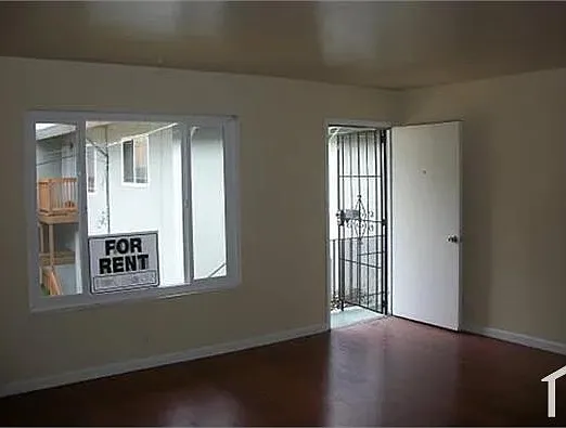 30 Deering Ct #30 — Photo 2