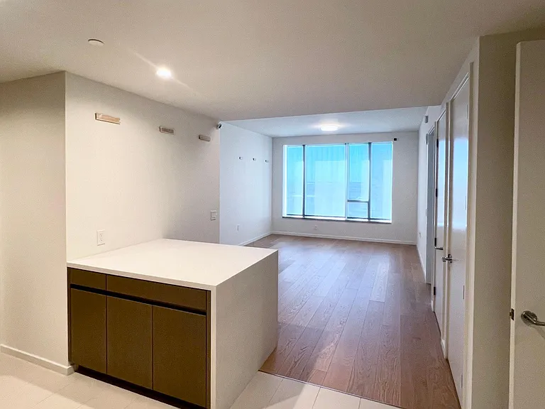 889 Francisco St #2901 — Photo 7