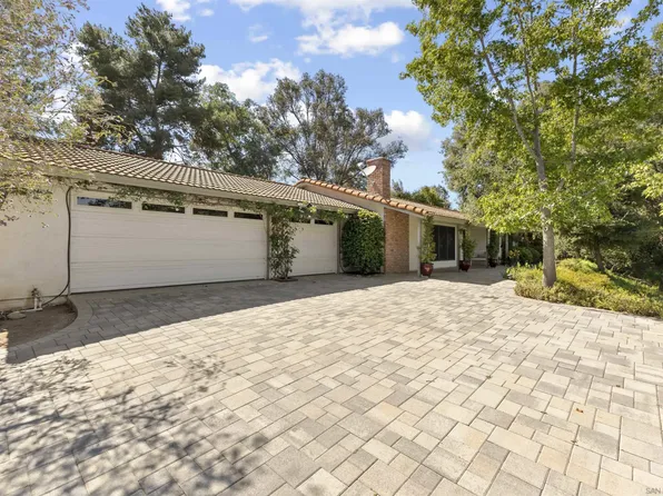 2149 Amanda Ln, Escondido, CA 92029