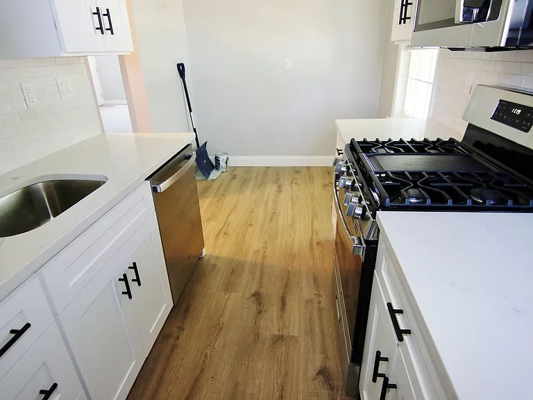 6 Revere Dr #3 — Photo 8
