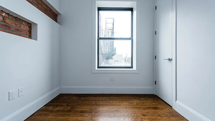 Rented by Nooklyn NYC LLC | media 28