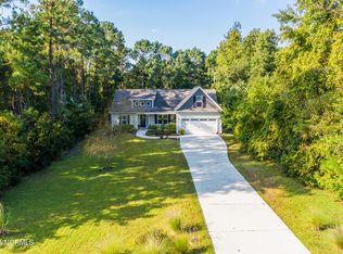 1296 Watts Landing Rd, Hampstead, NC 28443