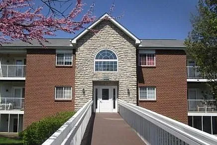 400 Marian Ln #1
