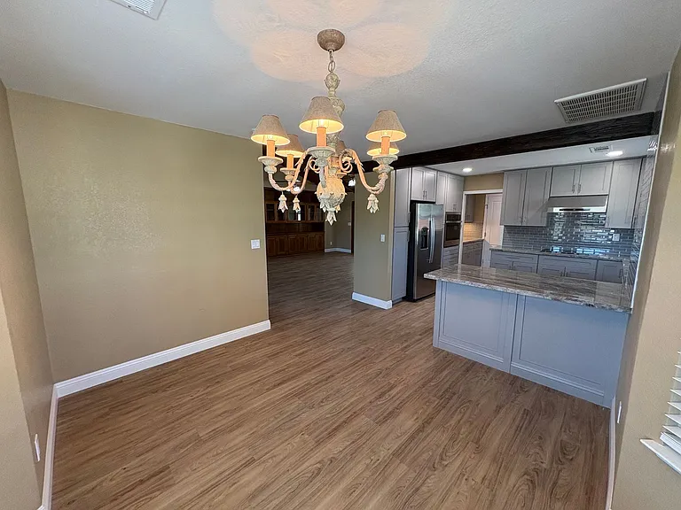 2322 E Vassar Dr — Photo 24