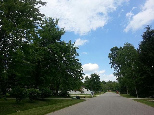 1st image of 6048 N Birch Hill Dr