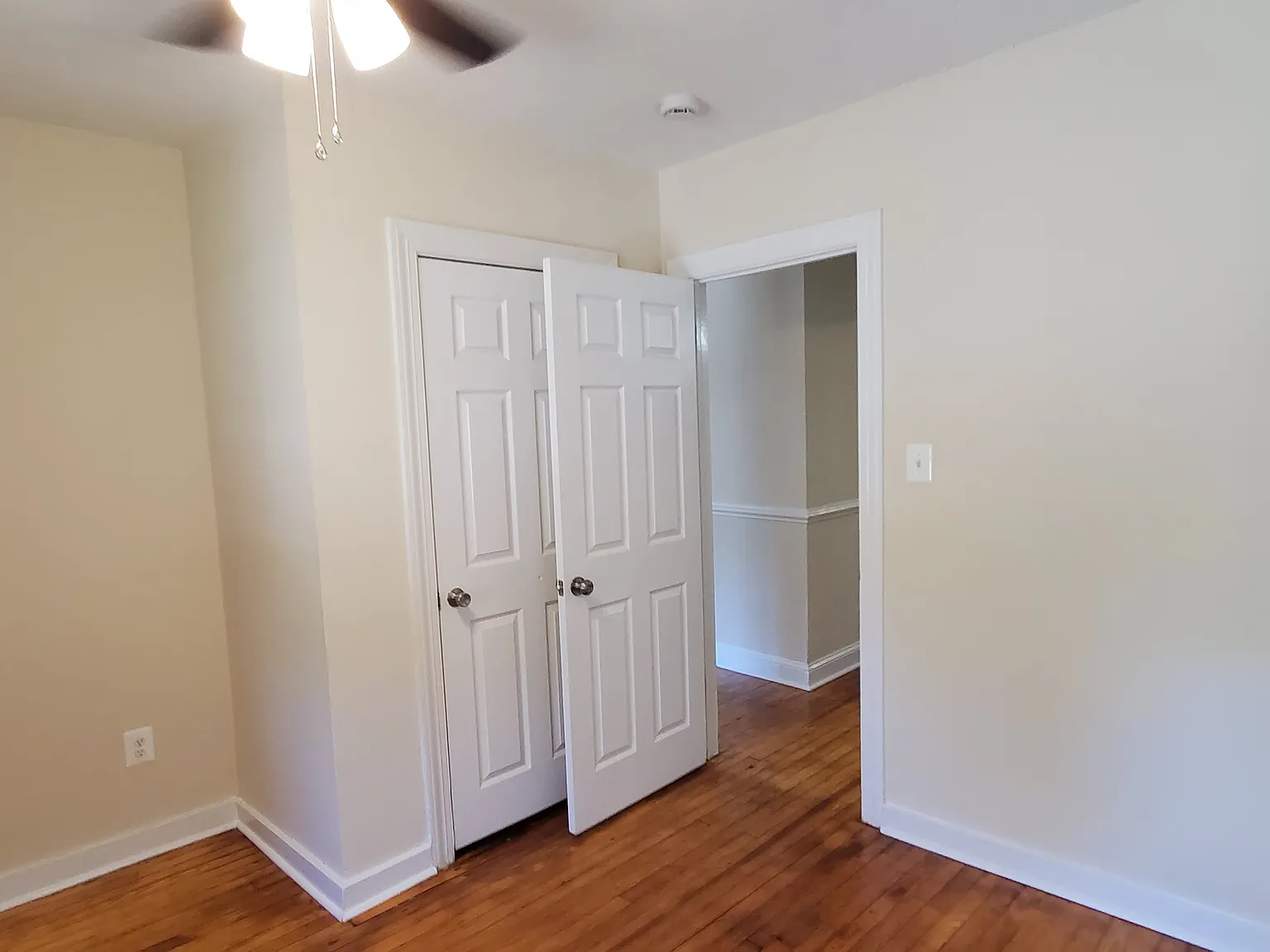 3 bed, 960 sqft, $1,695 — Photo 4