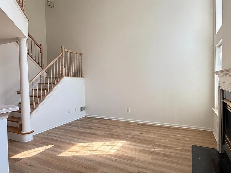 207 Valley Forge Lookout Pl — Photo 6