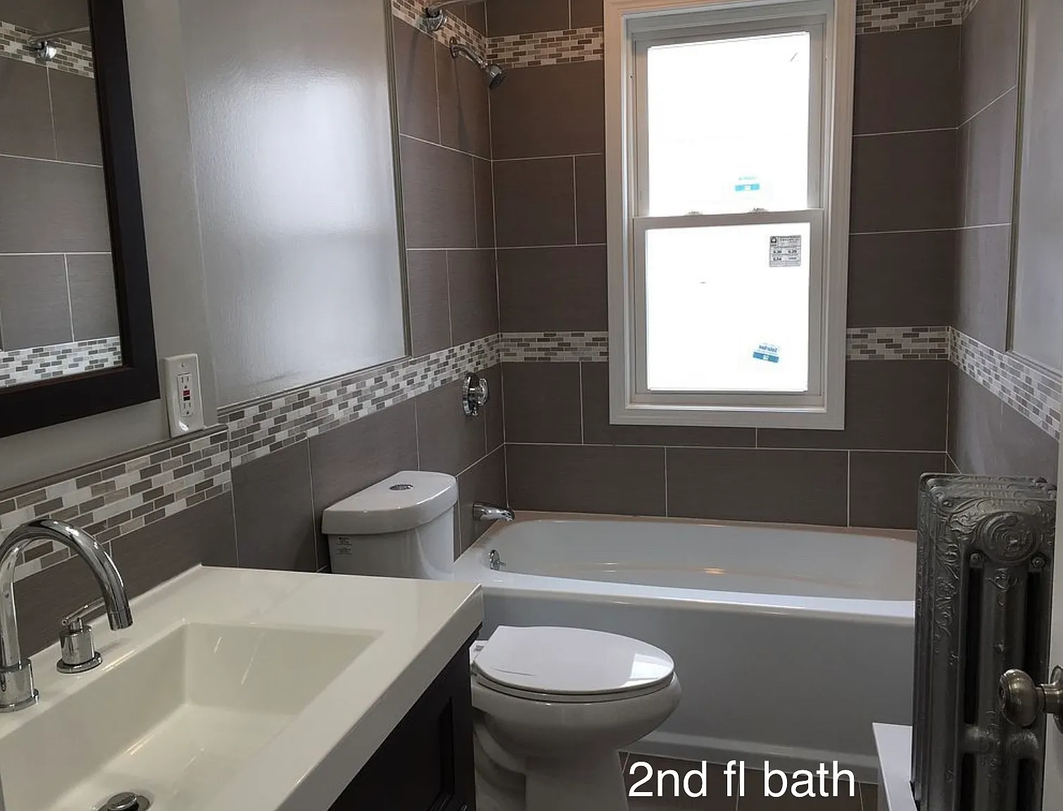 6 bed, 2600 sqft, $975 — Photo 4