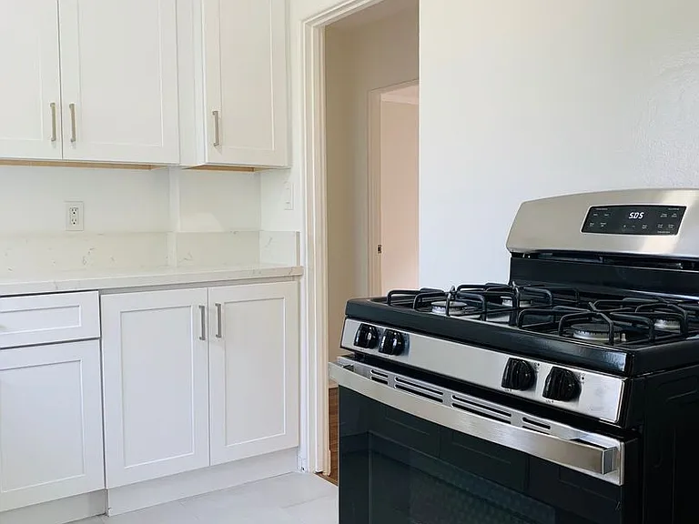 1287 Queen Ann Pl — Photo 10