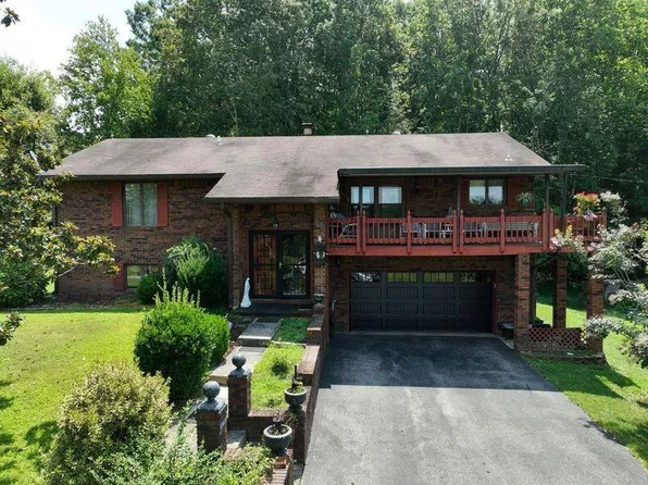 99 Means Ln, Byrdstown, TN 38549