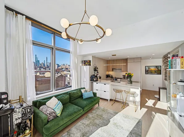 3 Court Sq #505, Long Island City, NY 11101