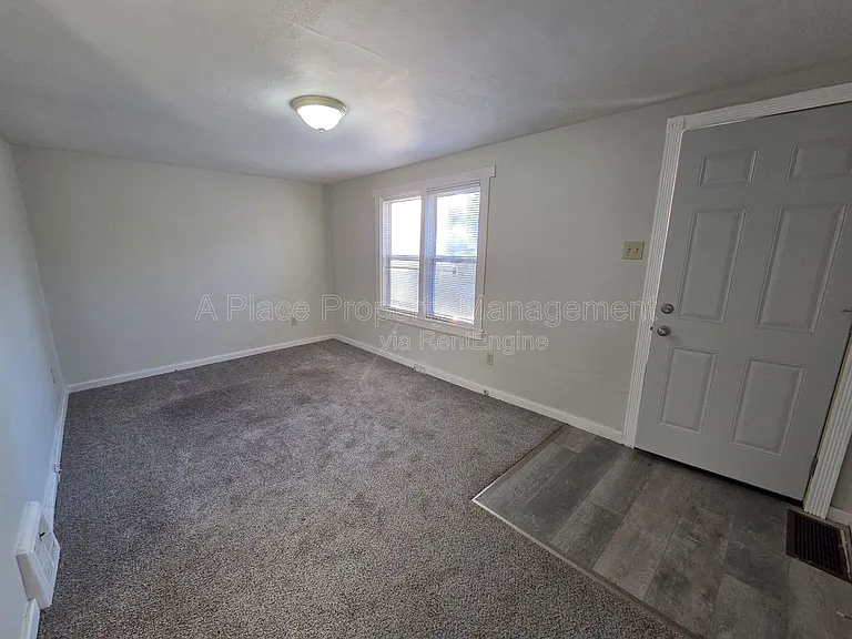 338 La Motte Ln — Photo 3