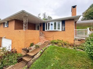 8048 Gladstone Dr, Wendel, PA 15691