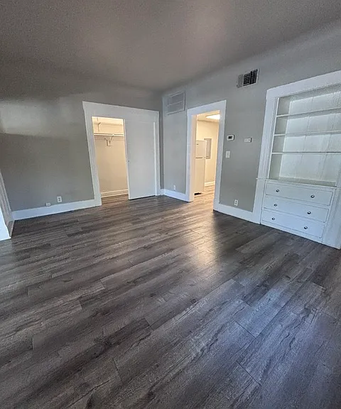728 E St #101 — Photo 8