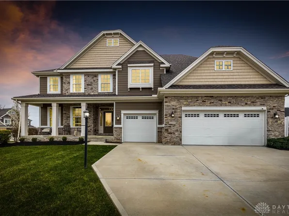 1555 Chestnut Grove Ct, Bellbrook, OH 45305