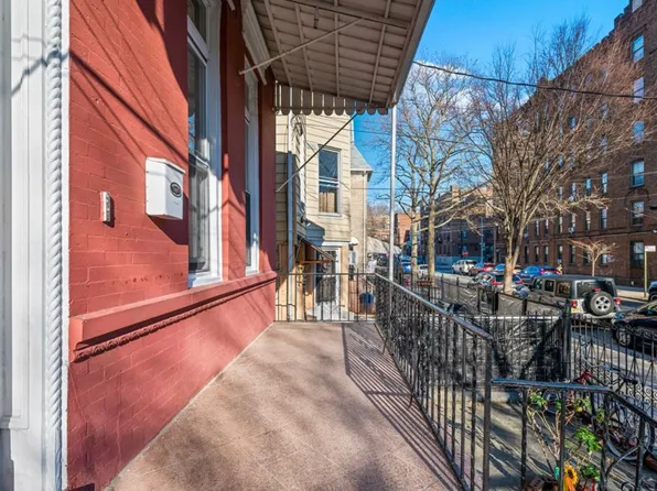 48 Vansiclen Avenue image 4 of 27