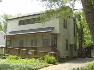 710 Indianola Dr, Ann Arbor, MI 48105
