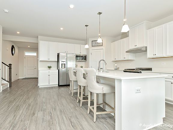 4th image of 1789 Tall Oaks Dr