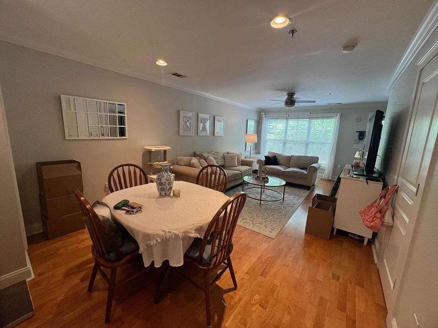 2 bedroom Townhome at the Woodlands! — Photo 4