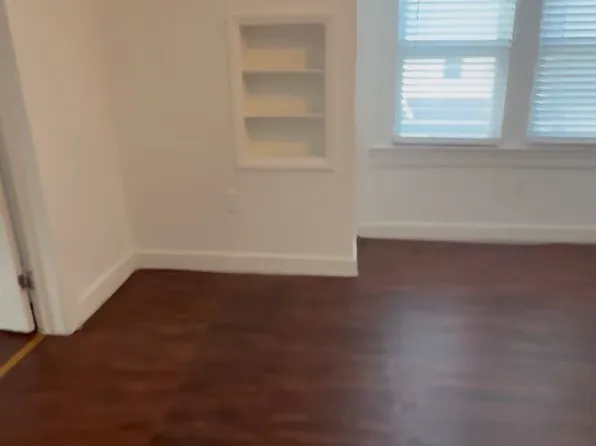 392 Seymour Ave #3L, Newark, NJ 07112