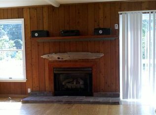 305 Harbour Rd, Kill Devil Hills, NC 27948