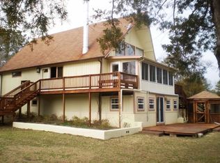 3312 Campground Rd, Hayes, VA 23072