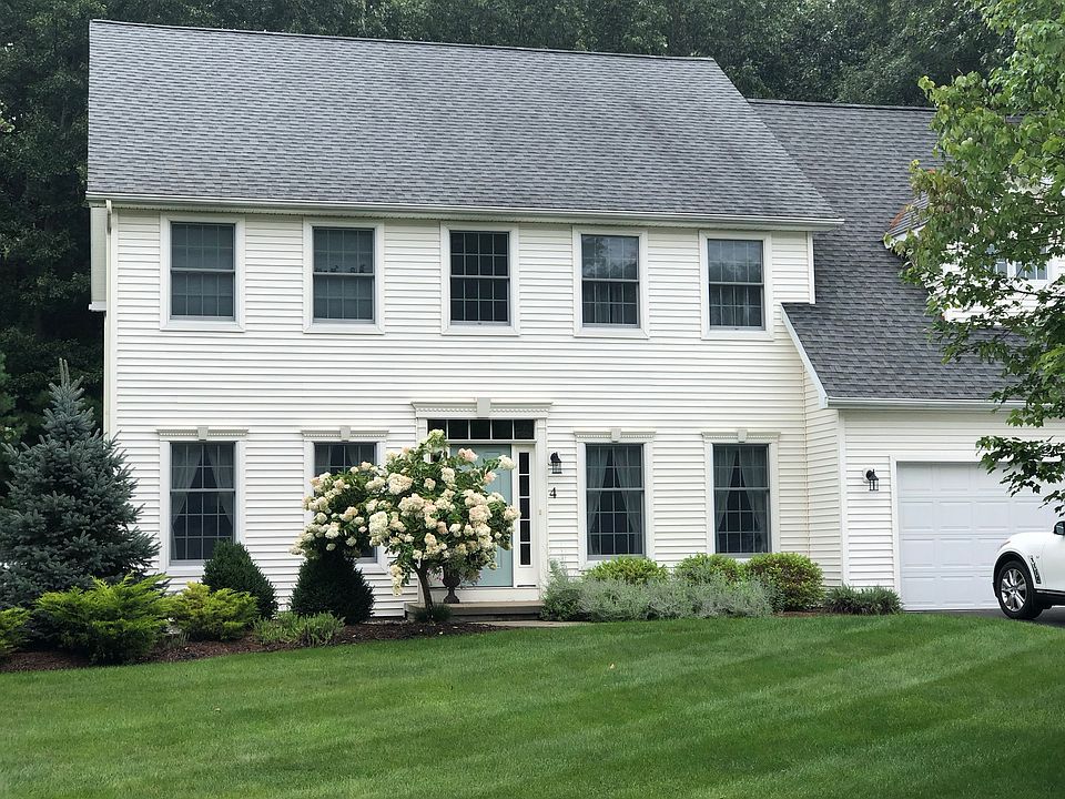 1st image of 4 Larkspur Dr