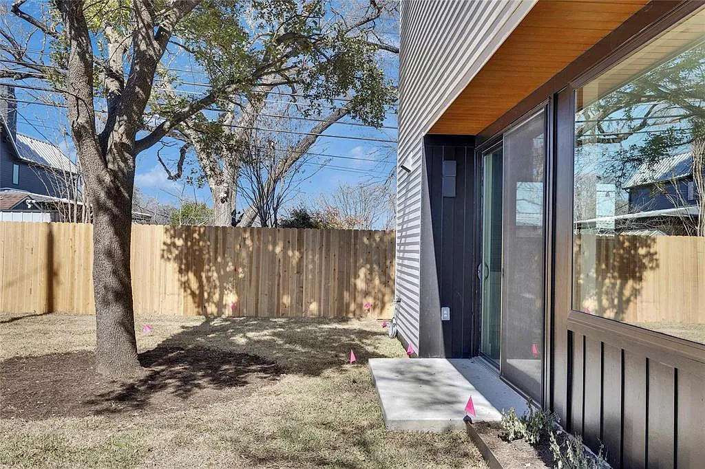 2 bed, 2.5 bath, 1100 sqft, $3,500 — Photo 4