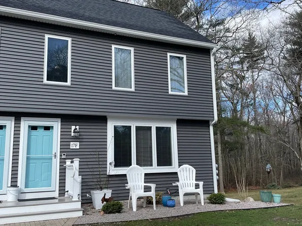 17 Village Way APT F, Norton, MA 02766
