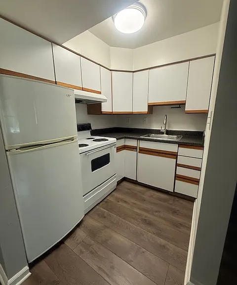 2804 Coolidge Hwy #8 — Photo 3