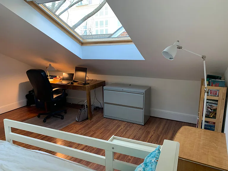 Upstairs Bedroom 2