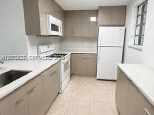 14170 SW 84th St APT 401-F, Miami, FL 33183
