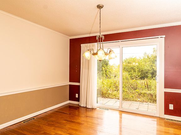 4th image of 4409 N Tillotson Ave
