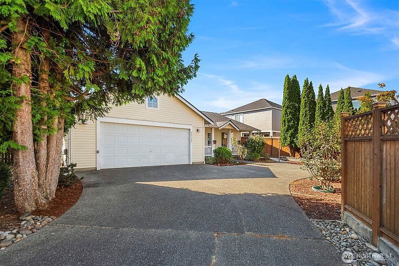 3rd image of 24321 119th Avenue SE