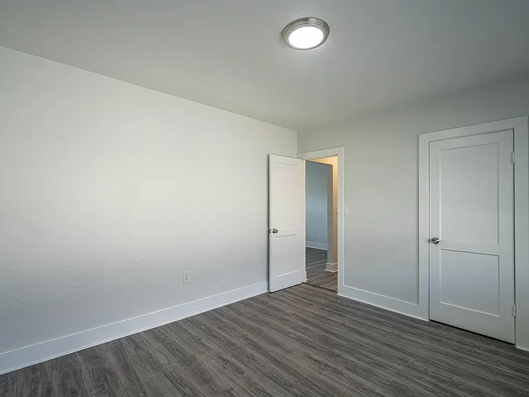 433 NE 82nd St #9 — Photo 10