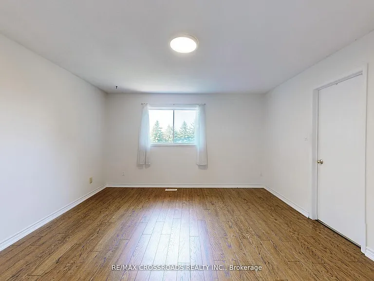 35 Forest Grove Dr — Photo 20