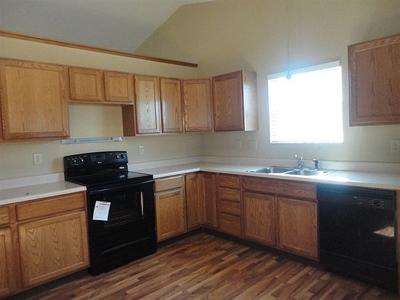 2nd image of 535 Virginia St