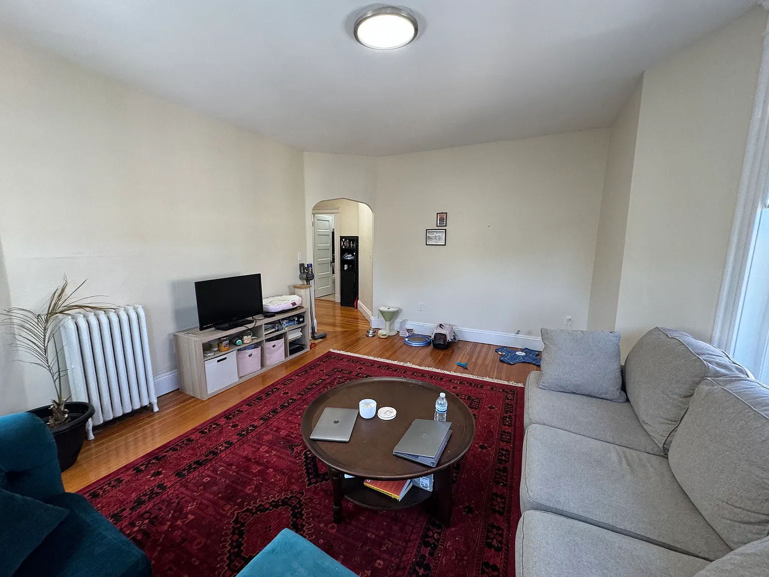 2 bed, 9999 sqft, $2,725 — Photo 4