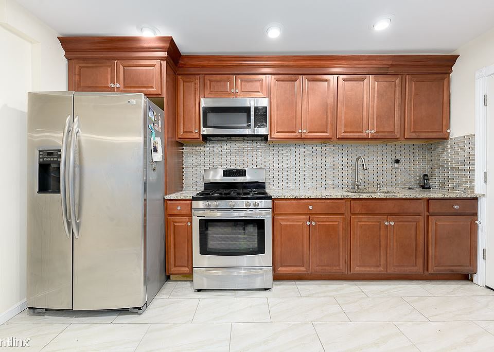 1133 E 103rd St 2-03